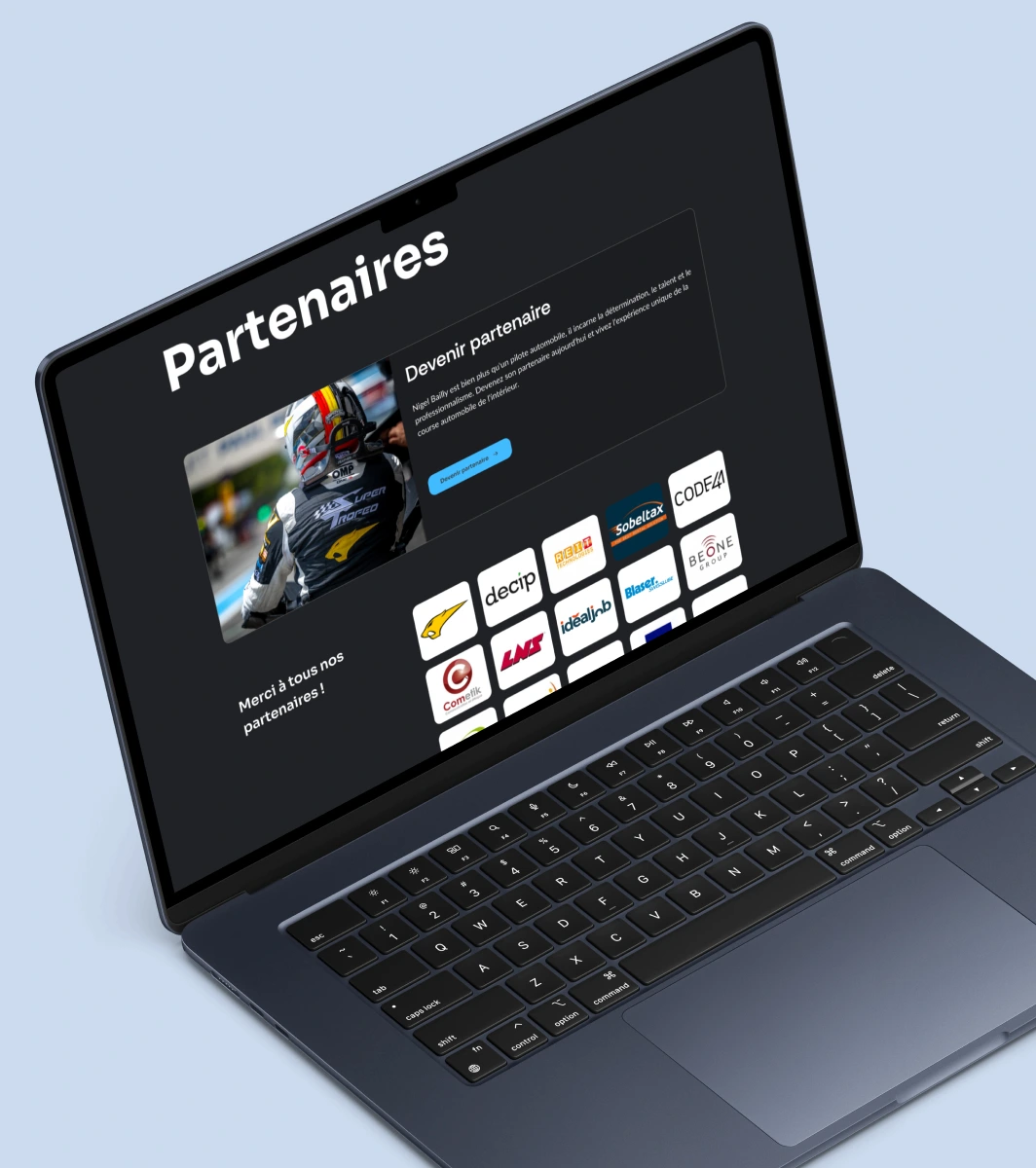 Ecran affichant les logos partenaires